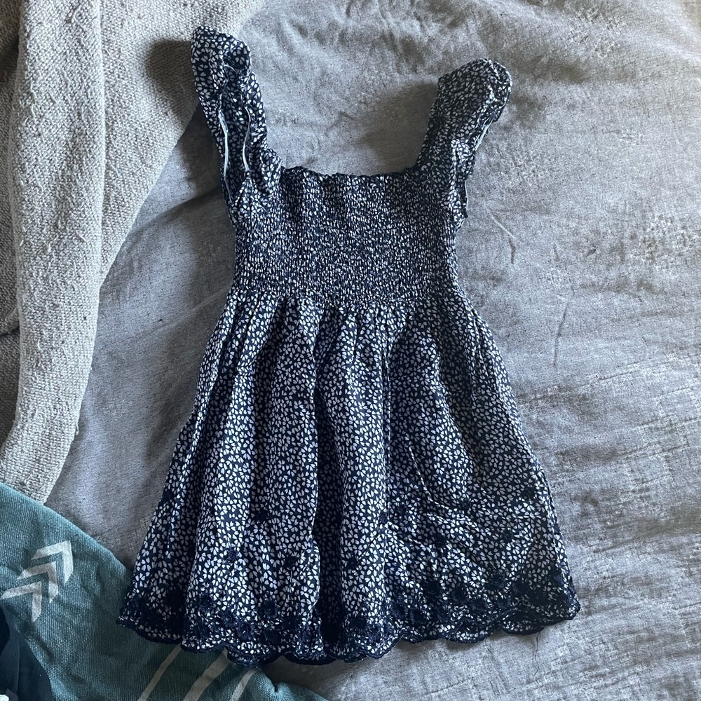 Forever 21 Smocked Babydoll top with eyelets